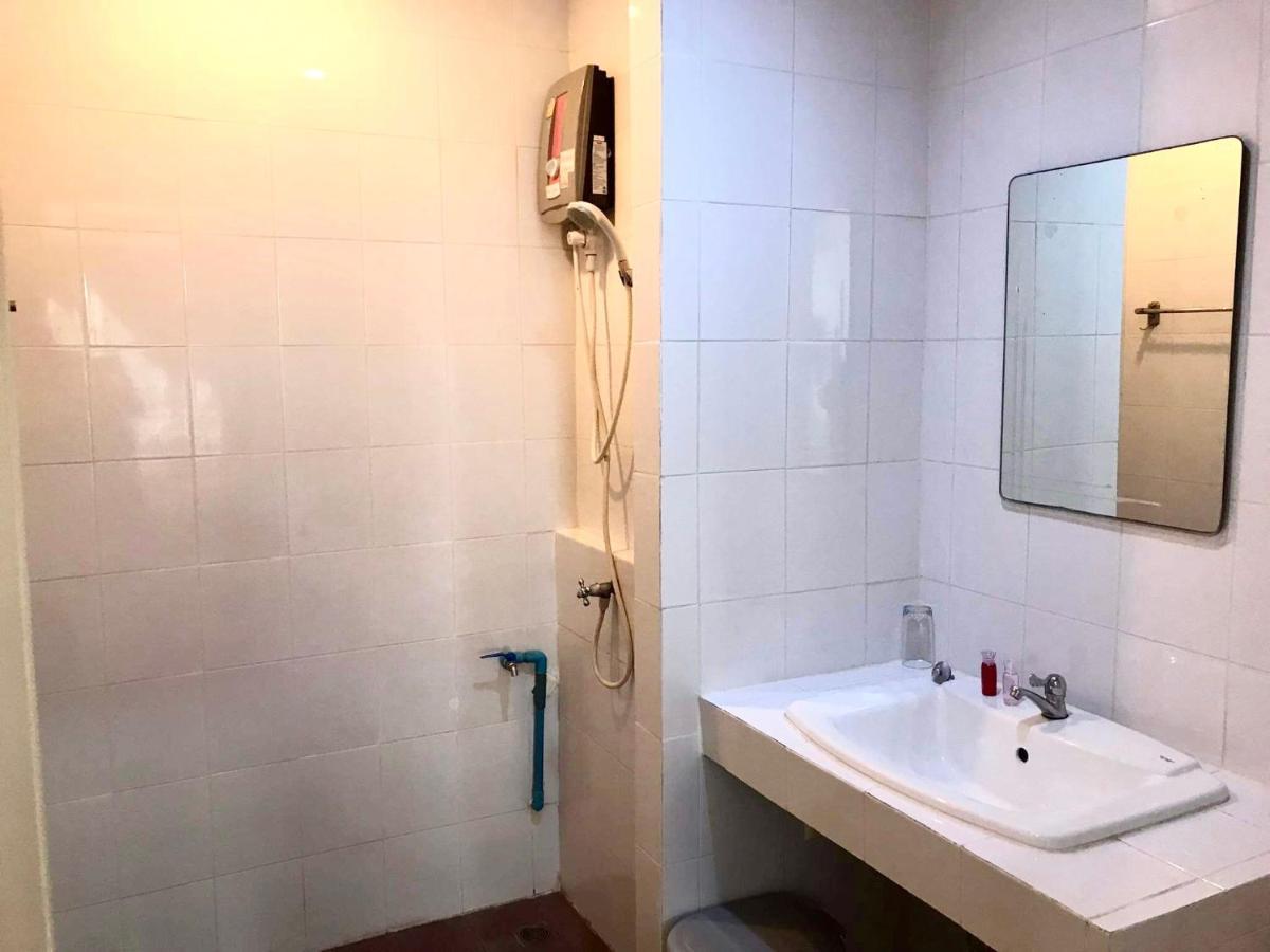 Kata Beach Guesthouse Экстерьер фото