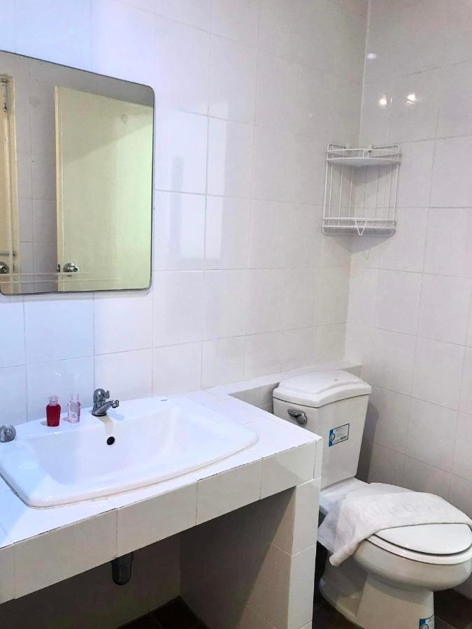 Kata Beach Guesthouse Экстерьер фото