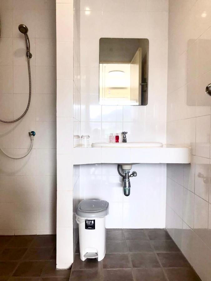 Kata Beach Guesthouse Экстерьер фото